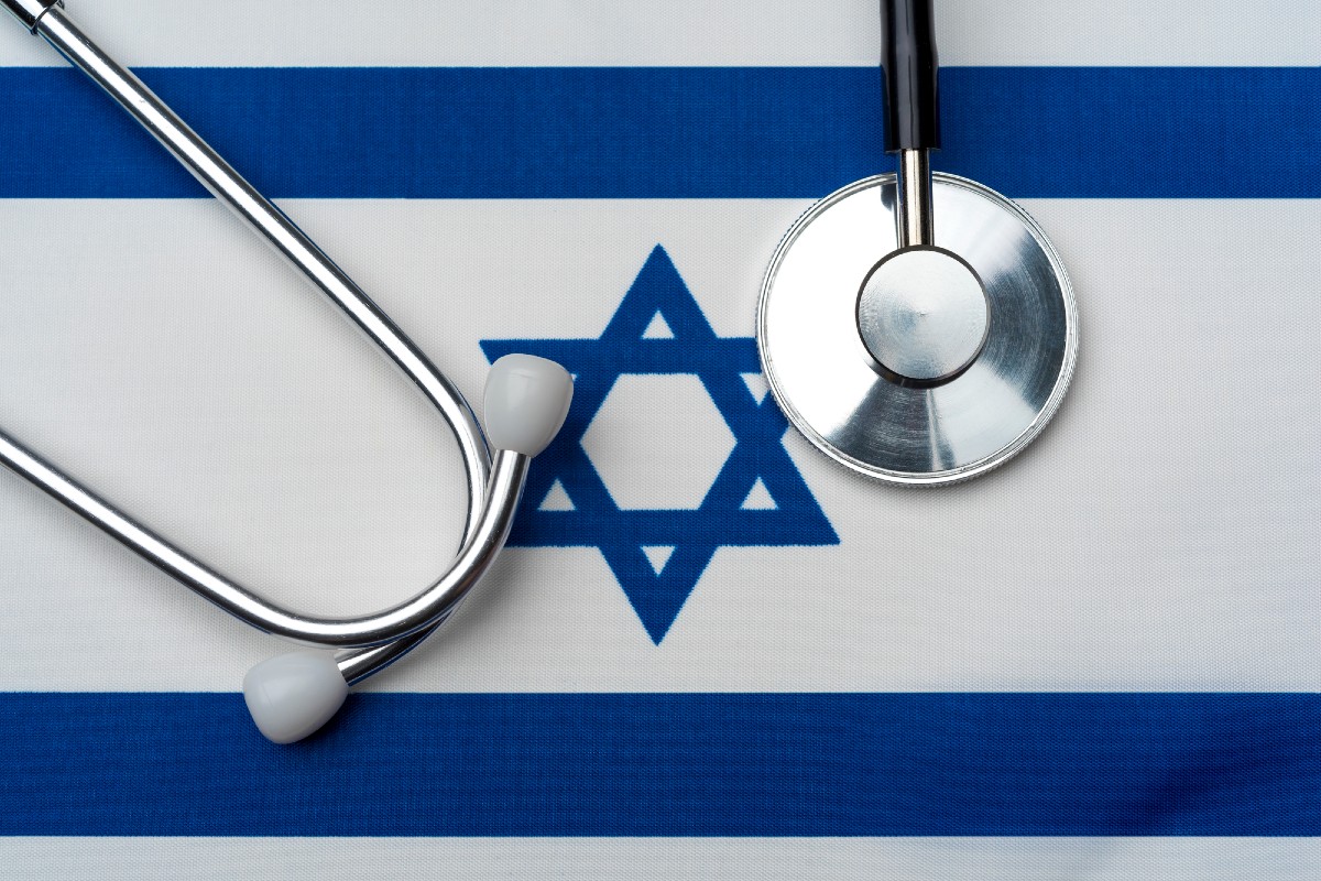 Cruzando líneas | El doctor mexicano que salva a sirios en Israel